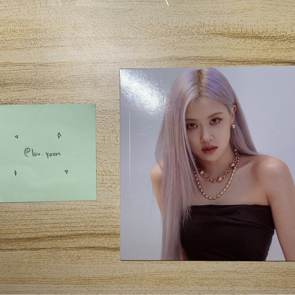 BLACKPINK *THE ALBUM* | Big Photocards - Picture 4 of 6